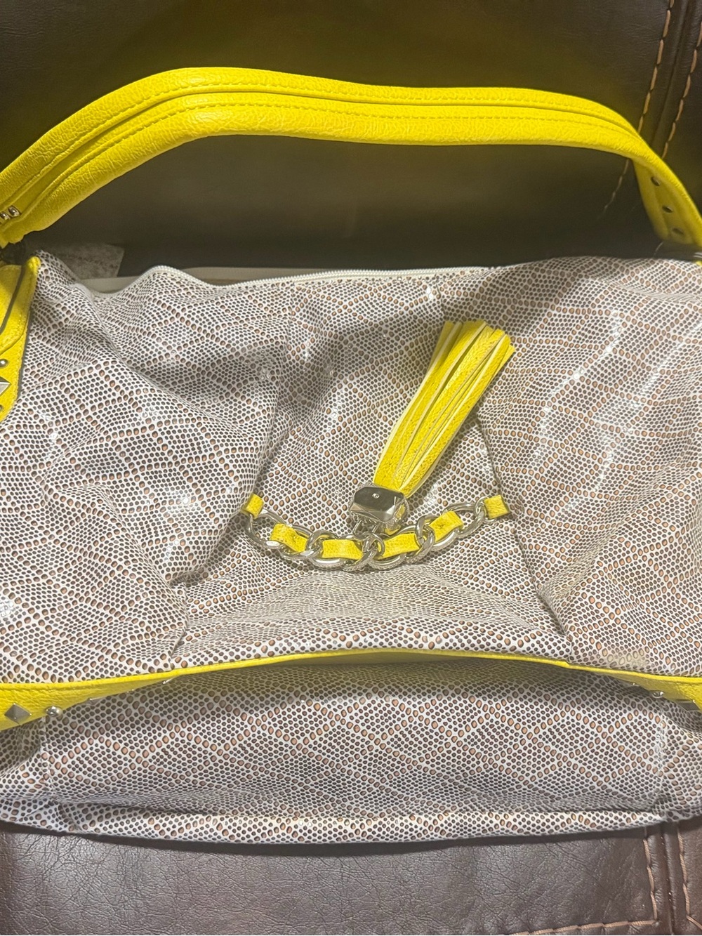 Kathy Van Zeeland Neutral Textured Shoulder Hobo with Yellow Trim - Picture 3 of 5